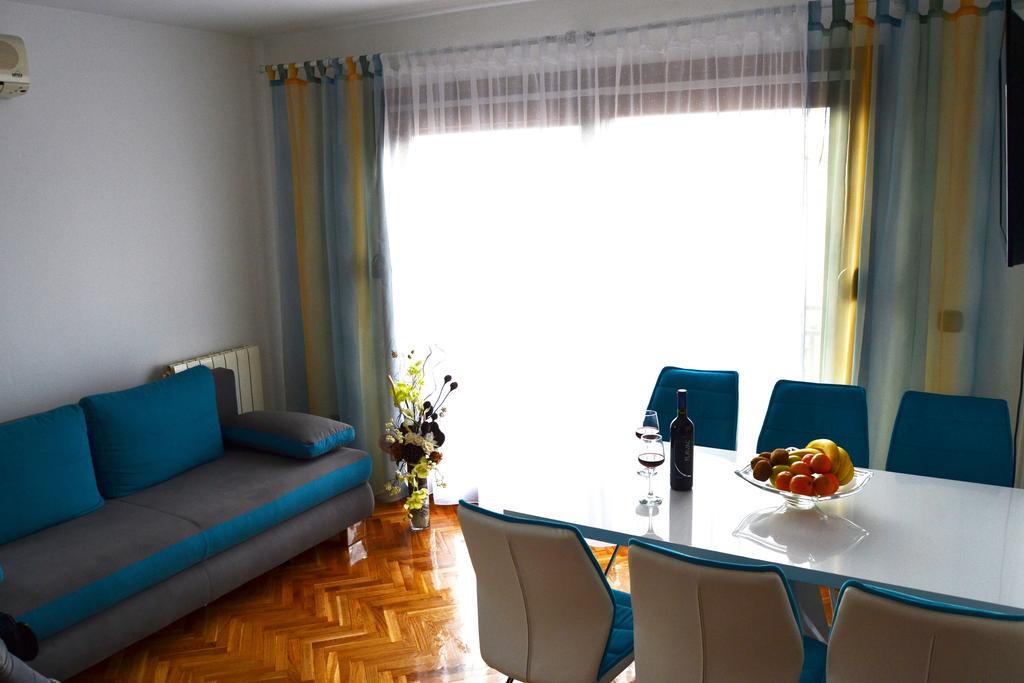 Apartments Mikulic Биоград-на-Мору Экстерьер фото